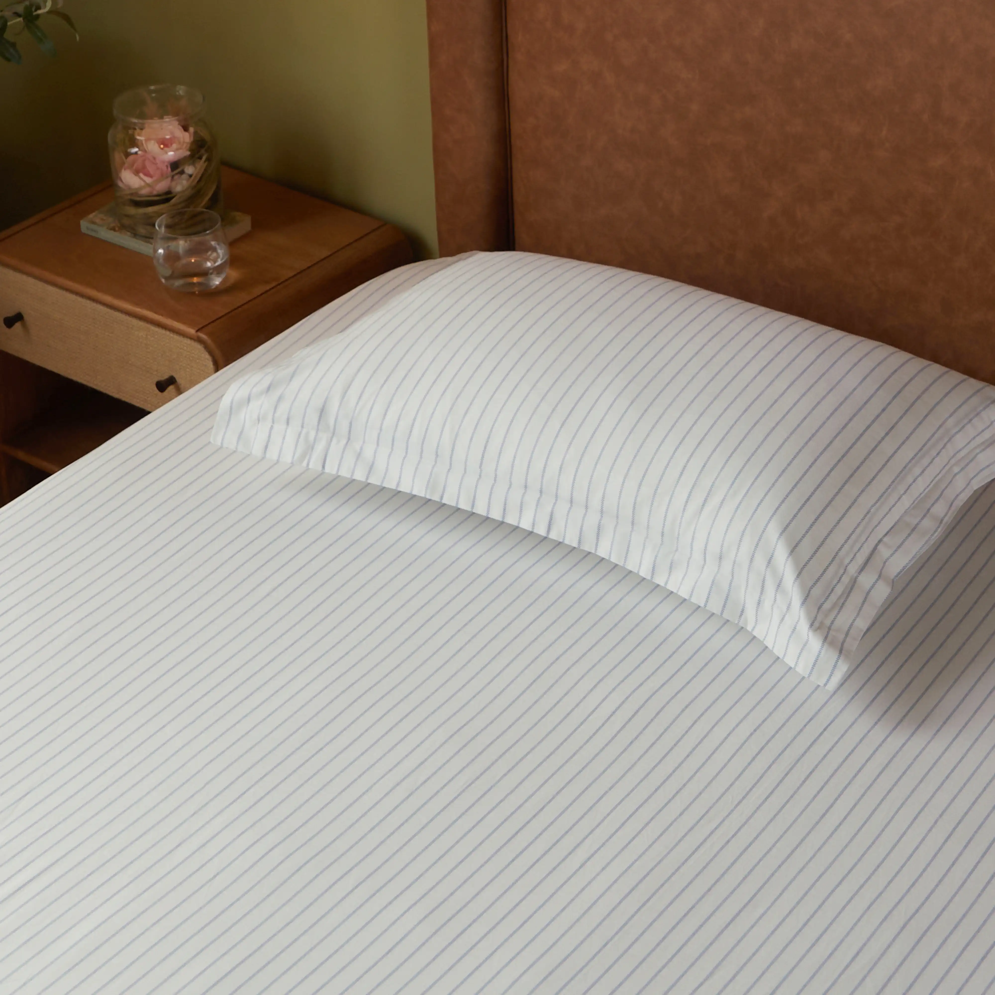 Bloomshire Classic | Everyday Charm Printed Cotton Bedsheet Set-Salmon - Image 12