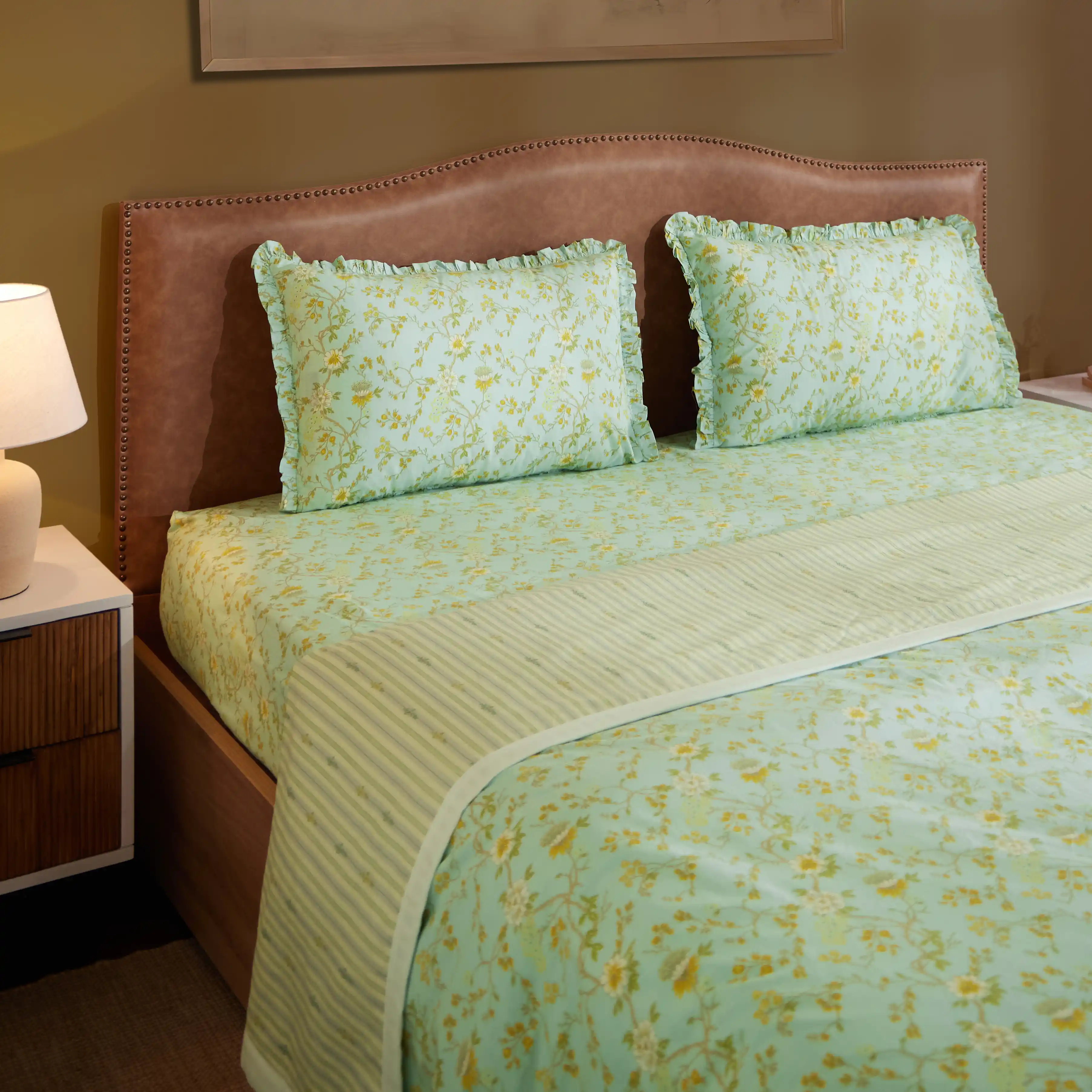 Bloomshire Luxe | Romantic Flora Printed Reversible Dohar with Super Soft Flannel Layering-Light Blue - Image 6