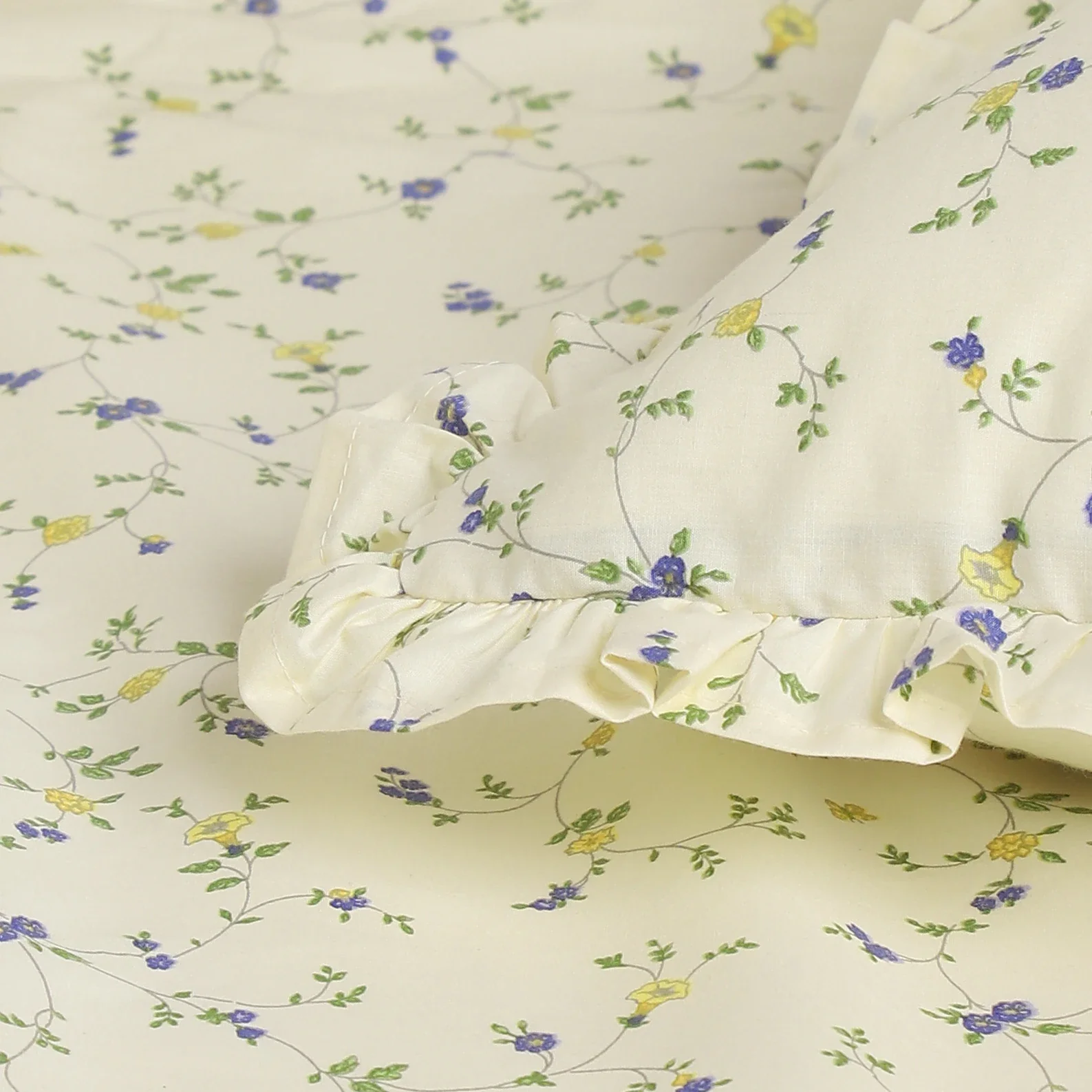 Bloomshire Luxe | Romantic Flora Printed Cotton Fitted Sheet Set | Pillow Cover with Frills-Cream Bloom - Image 6