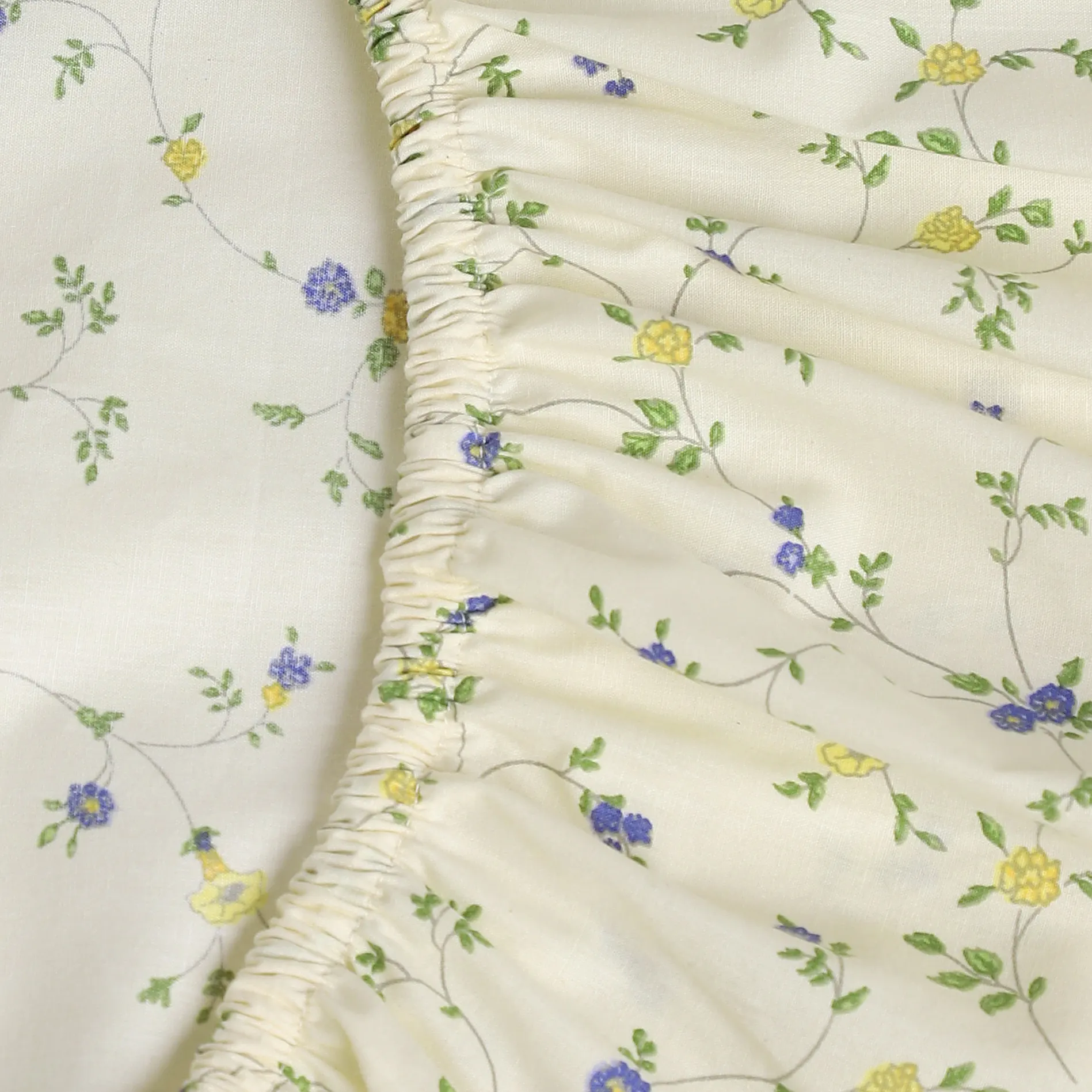 Bloomshire Luxe | Romantic Flora Printed Cotton Fitted Sheet Set | Pillow Cover with Frills-Cream Bloom - Image 7
