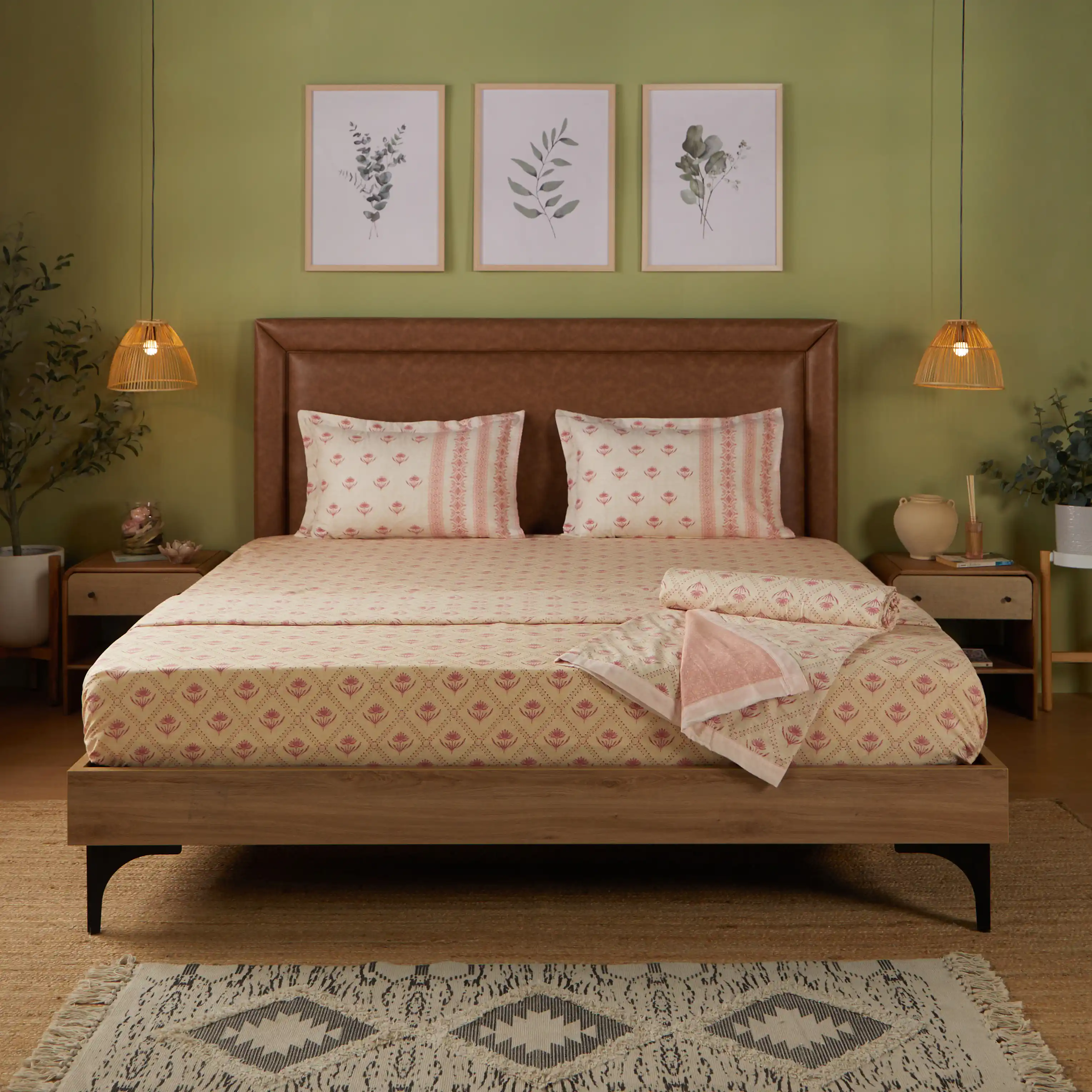 Chippa Lane | Contemporary Indian Print Design Coordinated Bedding Set | Set of Bedsheet & Dohars-Red - Image 2