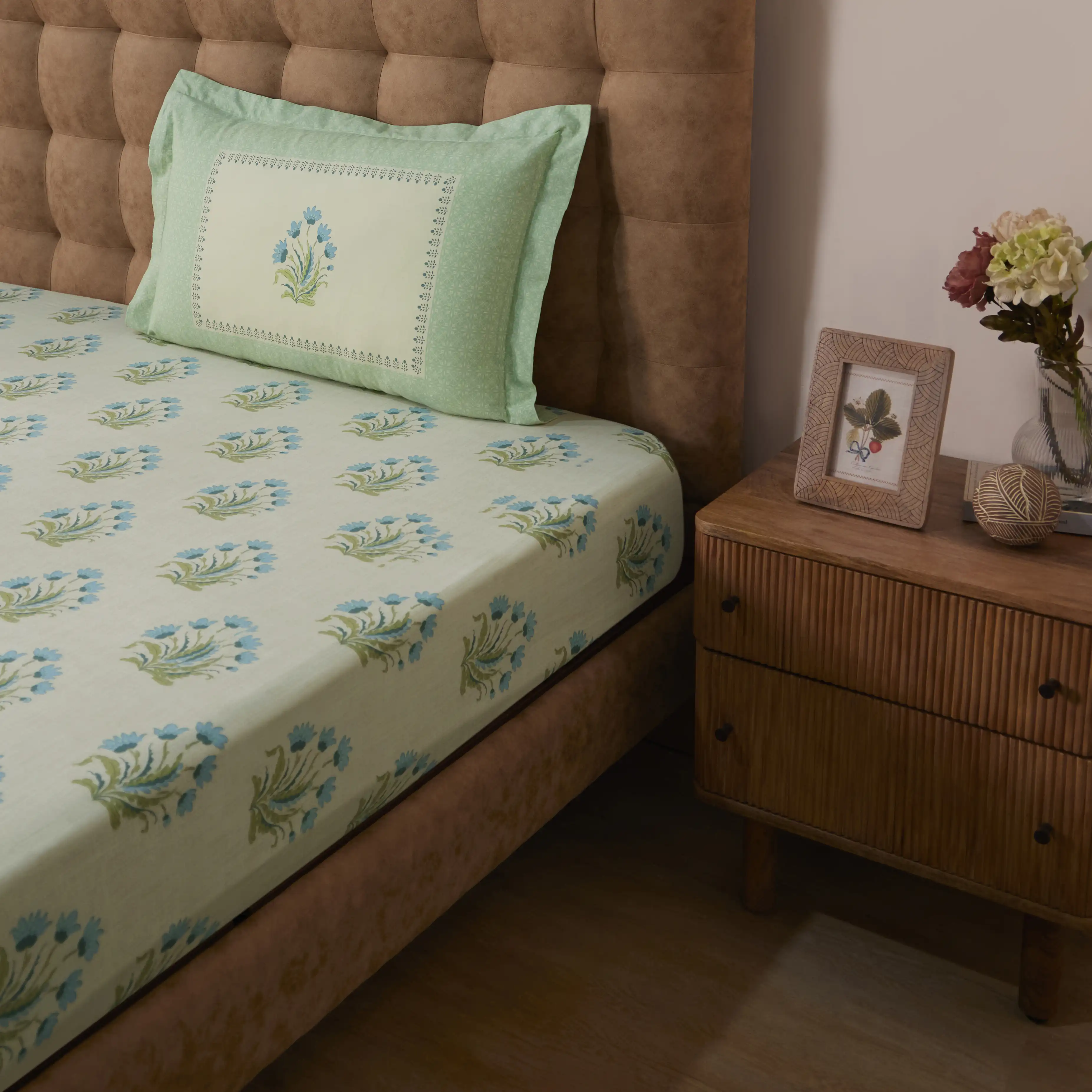 Chippa Lane | Contemporary Indian Print Design Cotton Bedsheet Set-Indian Sage