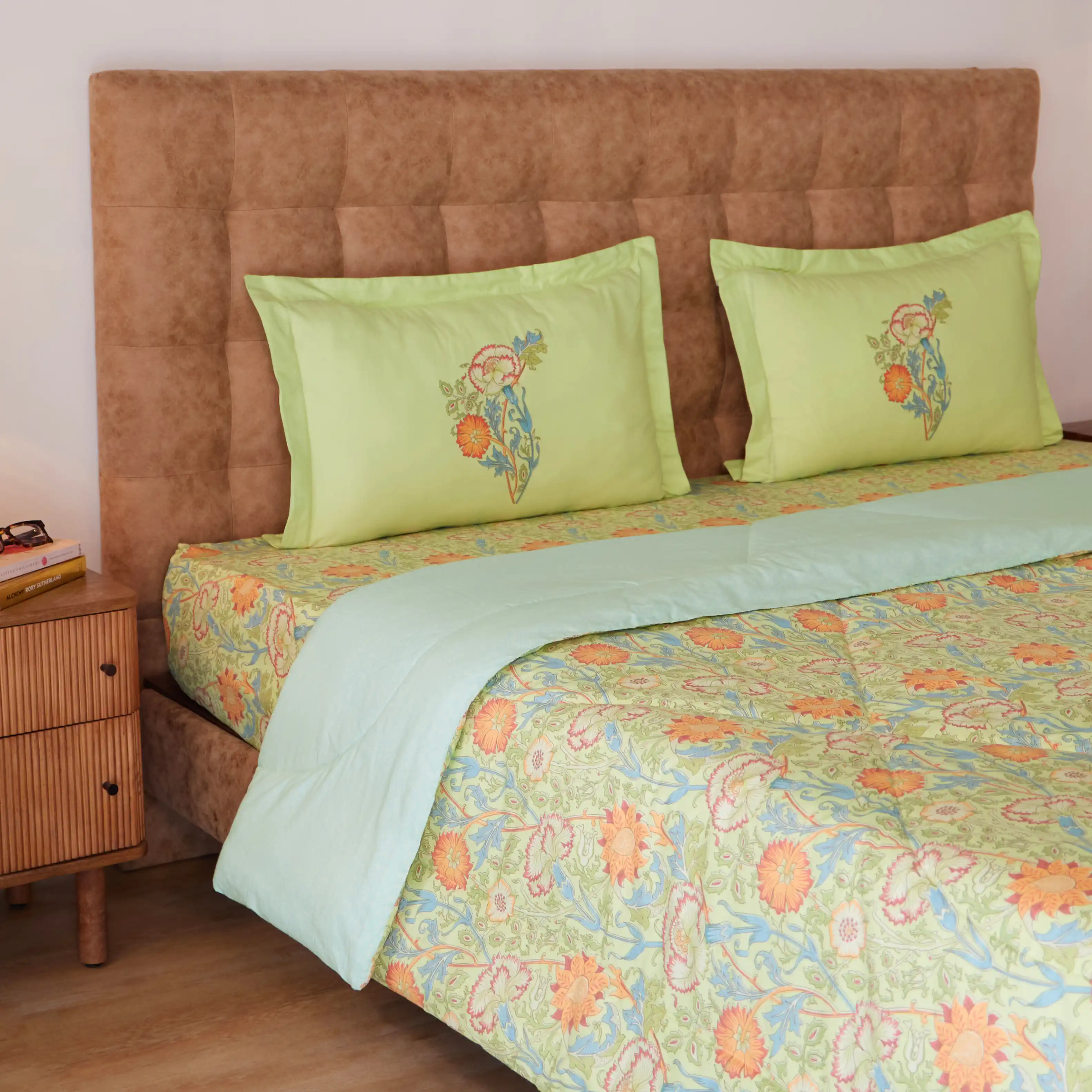 Chippa Lane | Contemporary Indian Print Design 120GSM Reversible Comforter-Green - Image 6