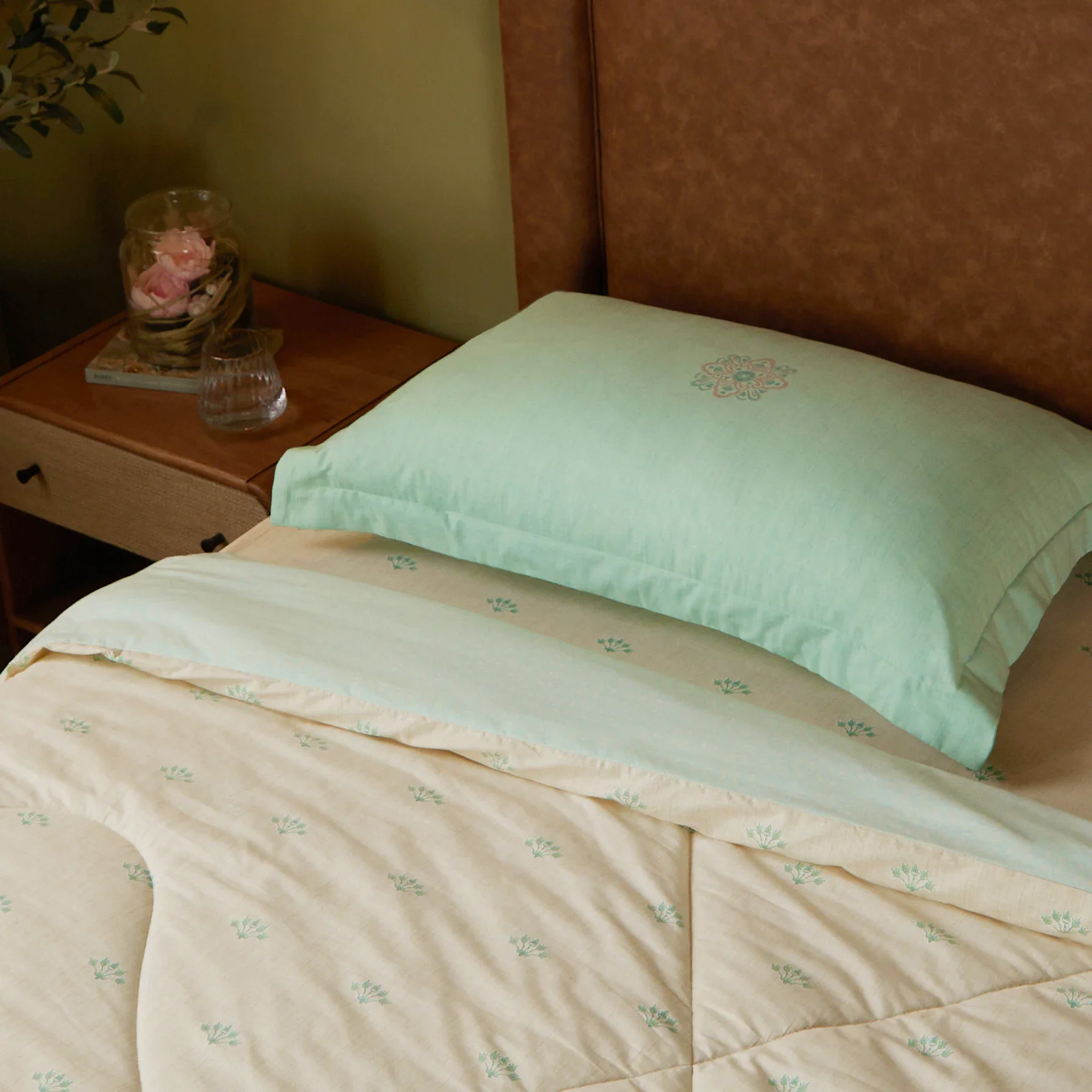 Chippa Lane | Contemporary Indian Print Design 120GSM Reversible Comforter-Sage - Image 2