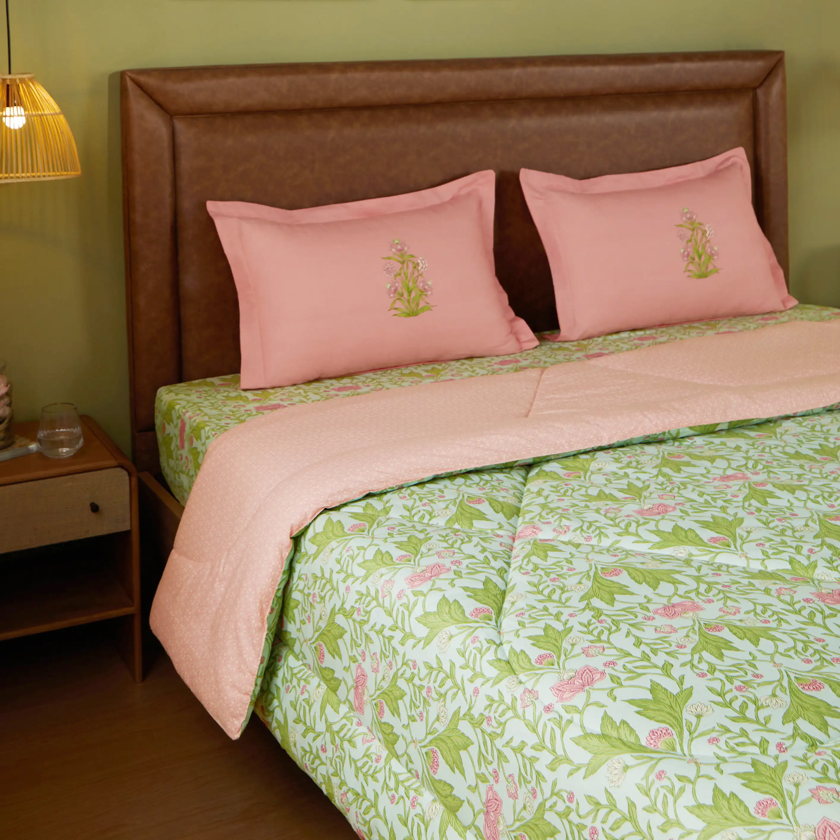 Chippa Lane | Contemporary Indian Print Design 240GSM Reversible Comforter for Extra Warmth-Sage Mint