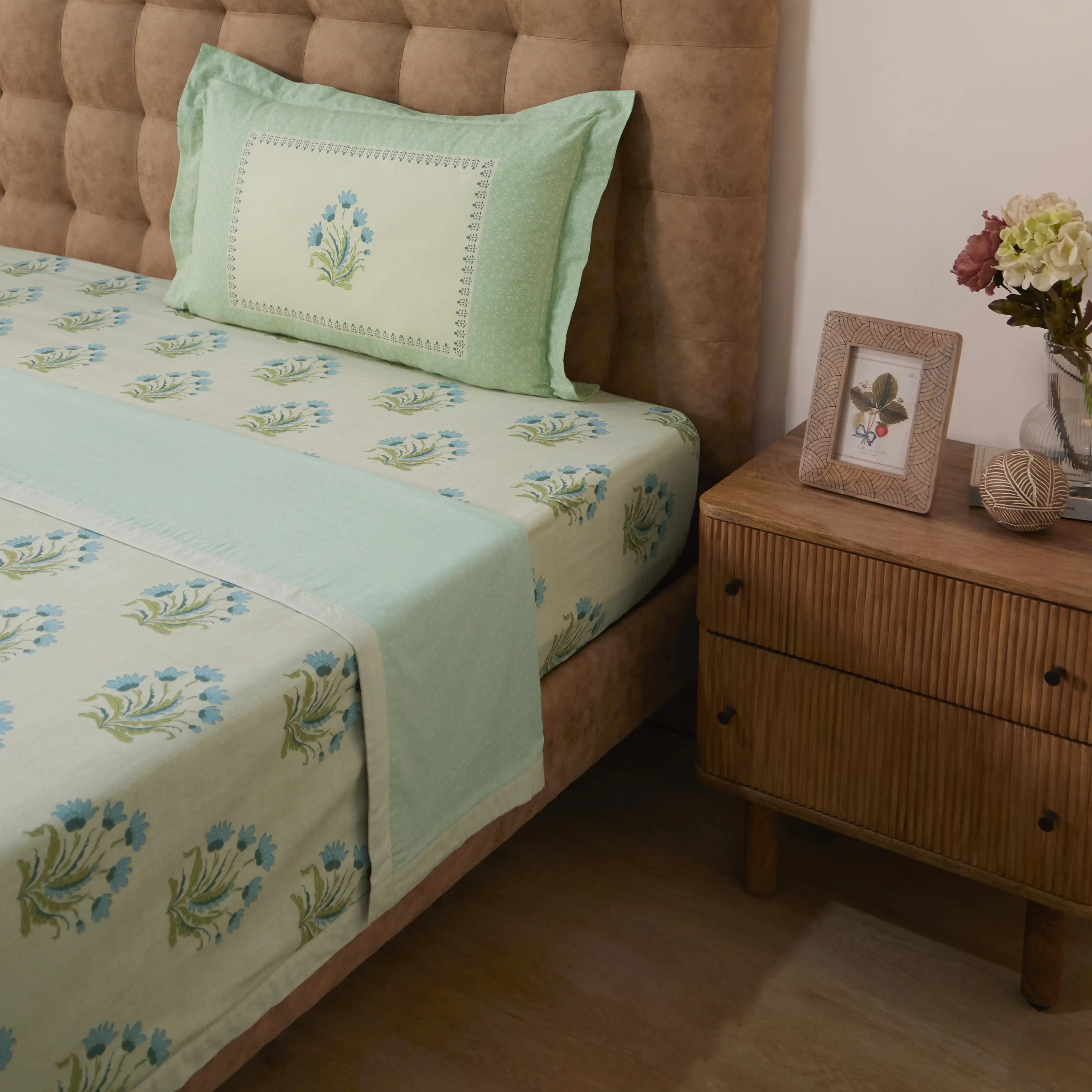 Chippa Lane | Contemporary Indian Print Design Reversible Dohar with Super Soft Flannel Layering-Indian Sage