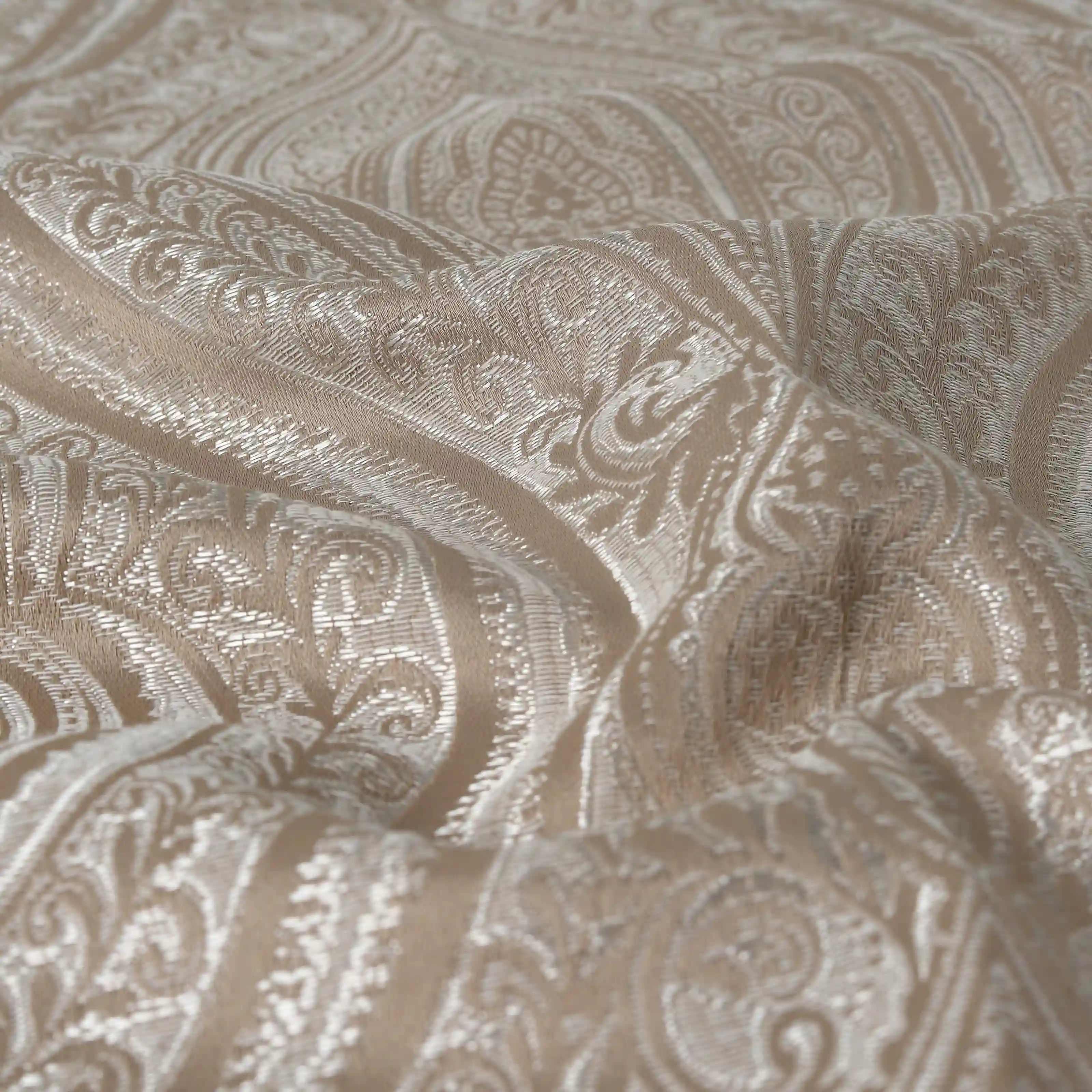De Jacquard - Luxe Set Of 2 Jacquard Readymade Curtains | Royal Mirage - Image 15