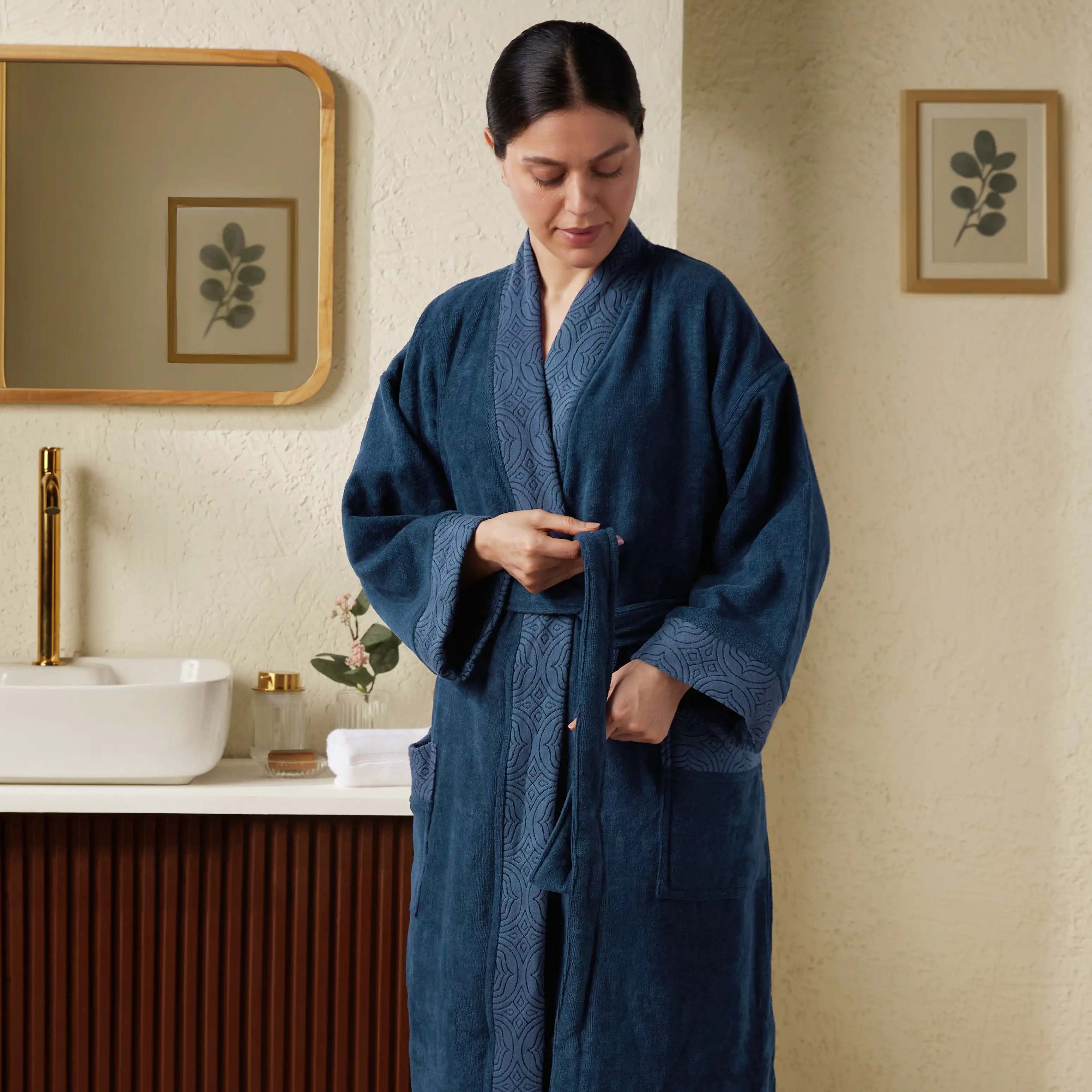 De Jacquard | Super Absorbent & Luxurious Bathrobe | With Decorative Jacquard Collar & Cuff - Image 5