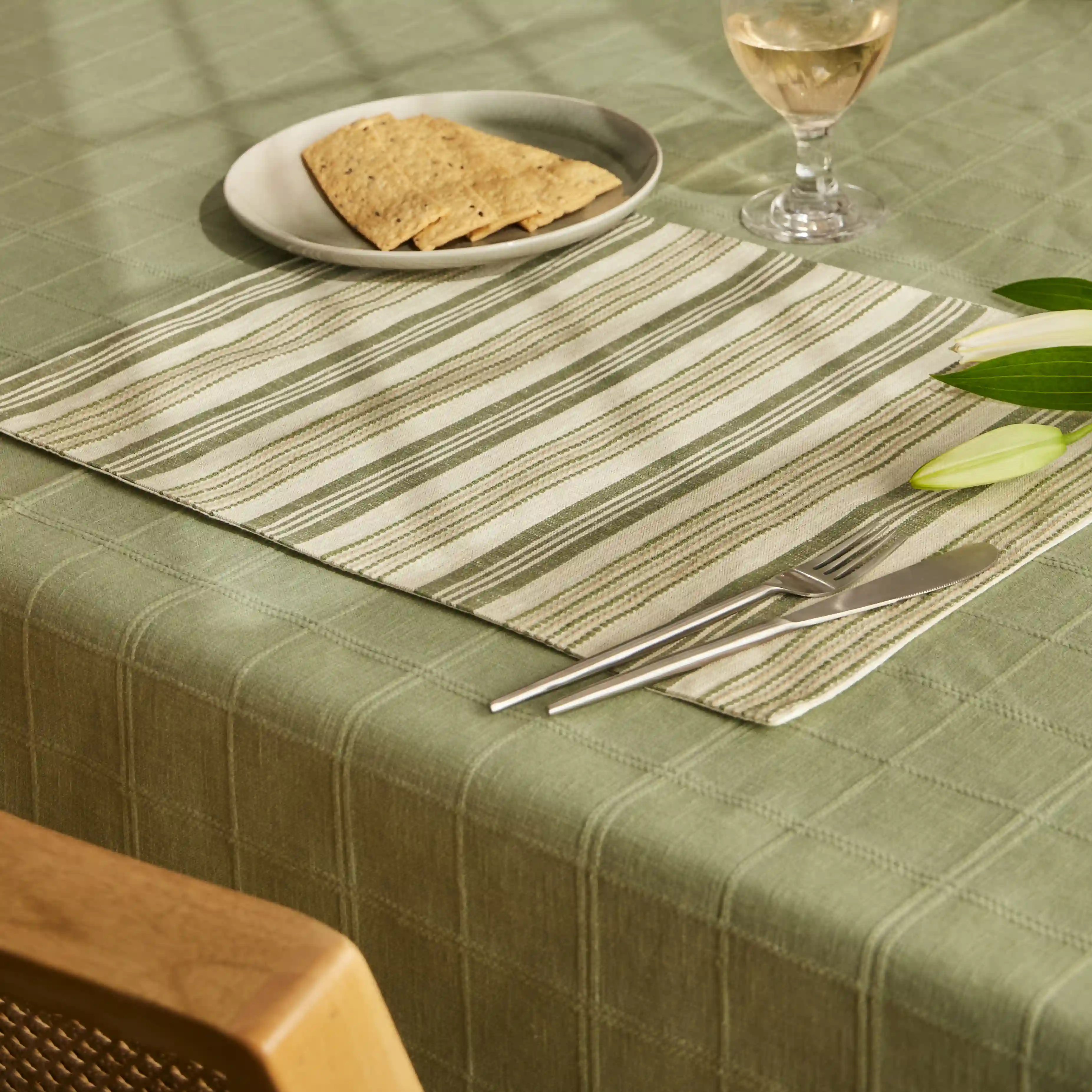Kaleida | Countryside Charm Easy to Maintain Table Mat | Set of 4 & 6 - Image 13