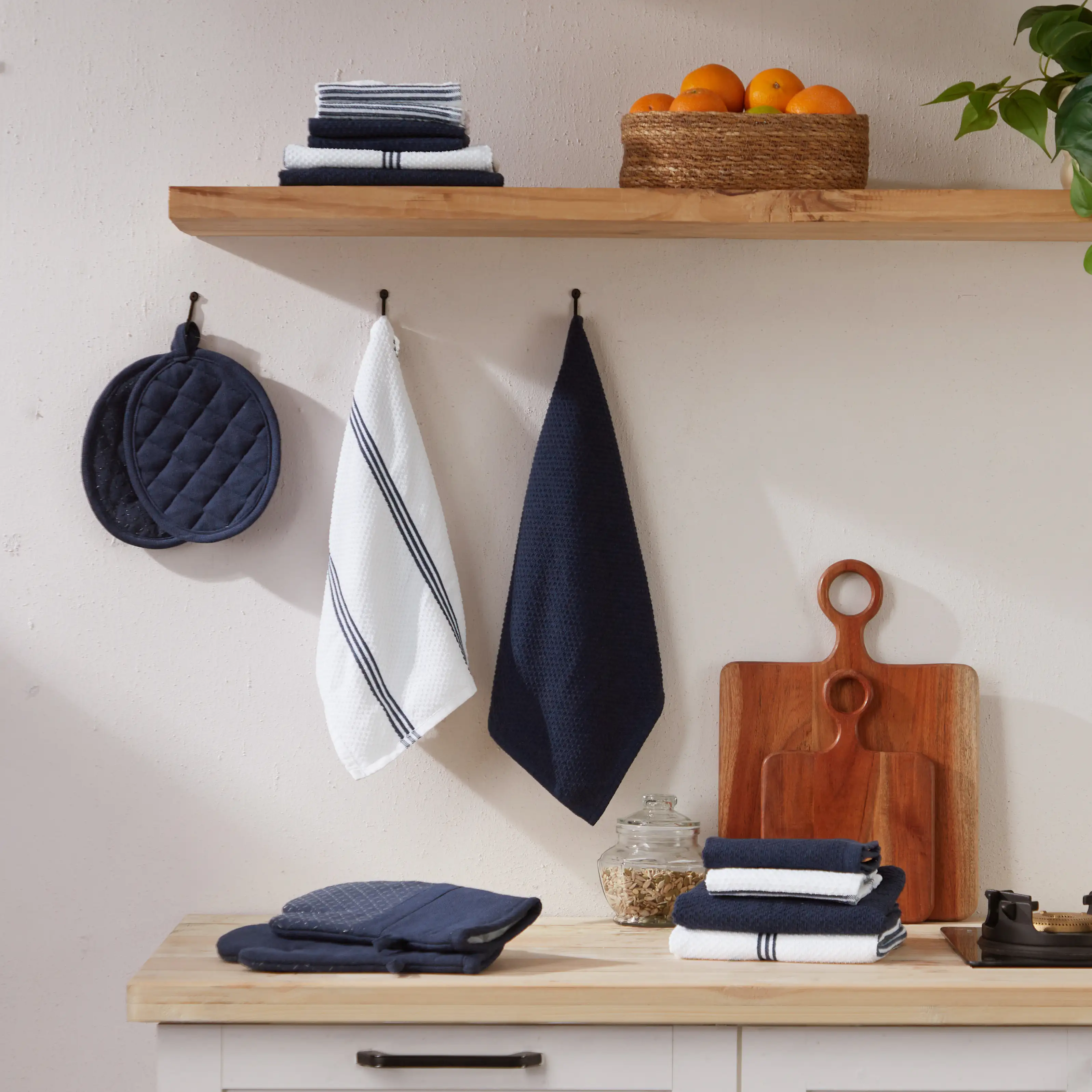 Kaleida | Everyday Essentials Kitchen Linen Set | Set of 16 - Image 46
