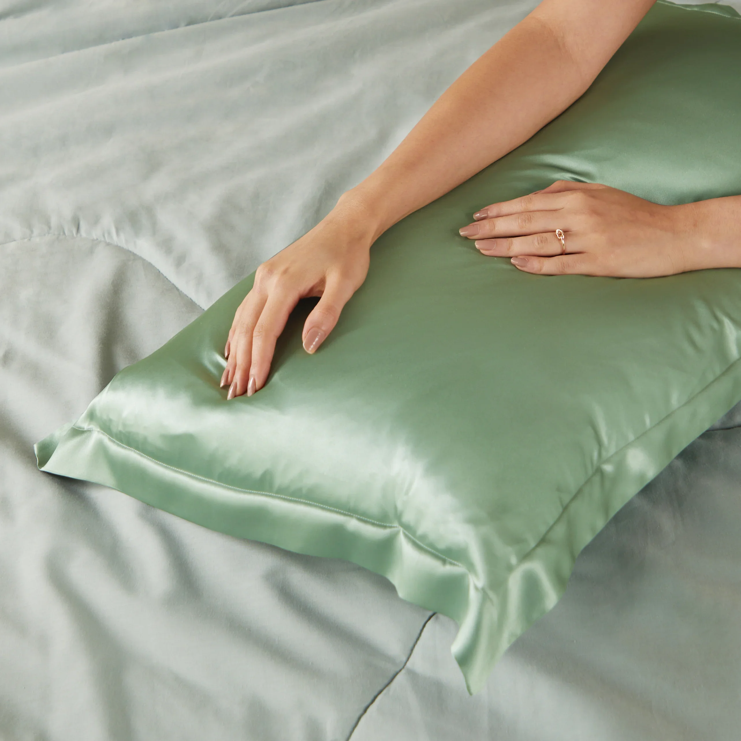 Lisseto | Luxurious & Feathery Soft Mulberry Silk Pillow Cover | Designed to Soothe Skin & Reduce Frizz - Image 23