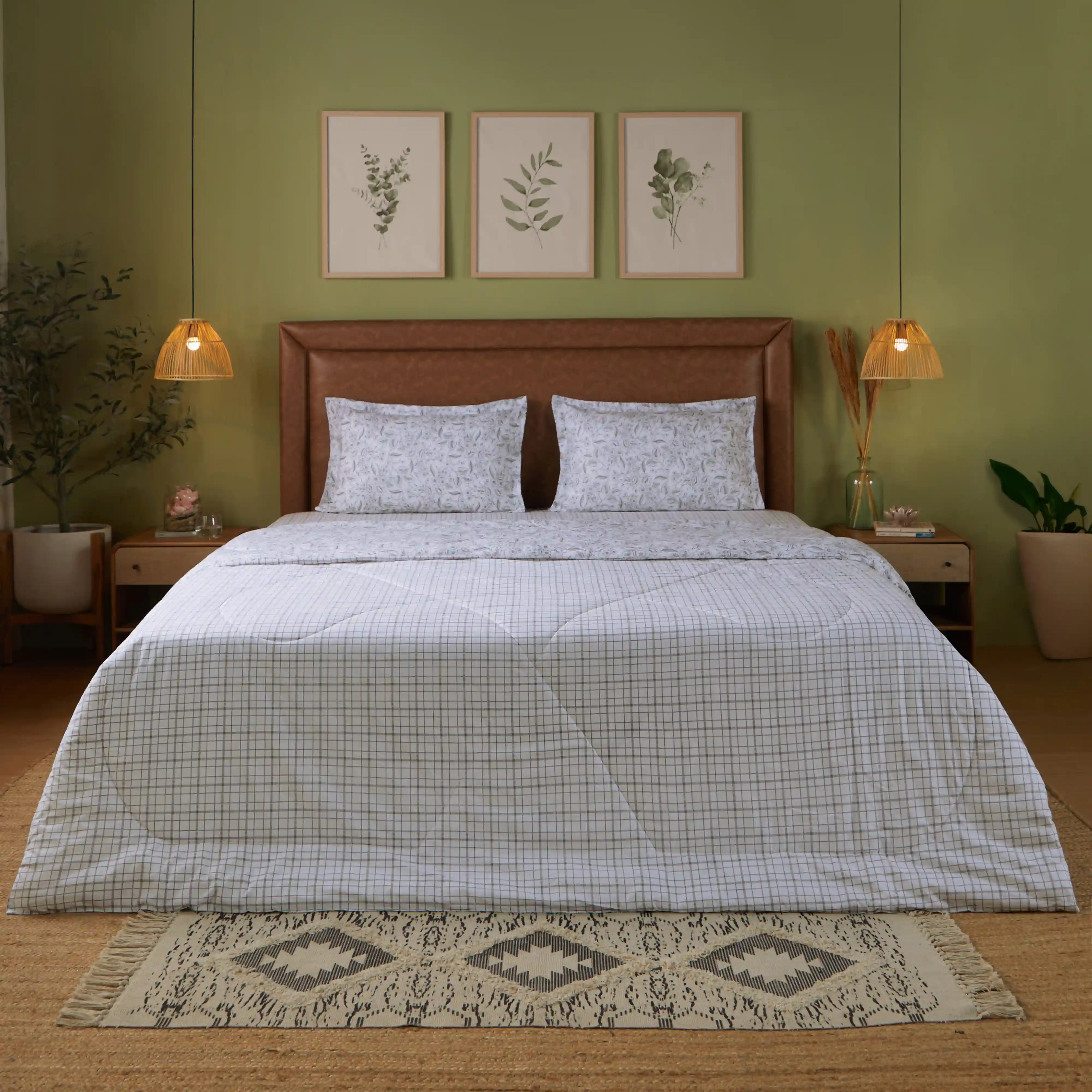 Mishella | Mix & Match Printed 240GSM Reversible Comforter for Extra Warmth - Charcoal Checks - Image 2
