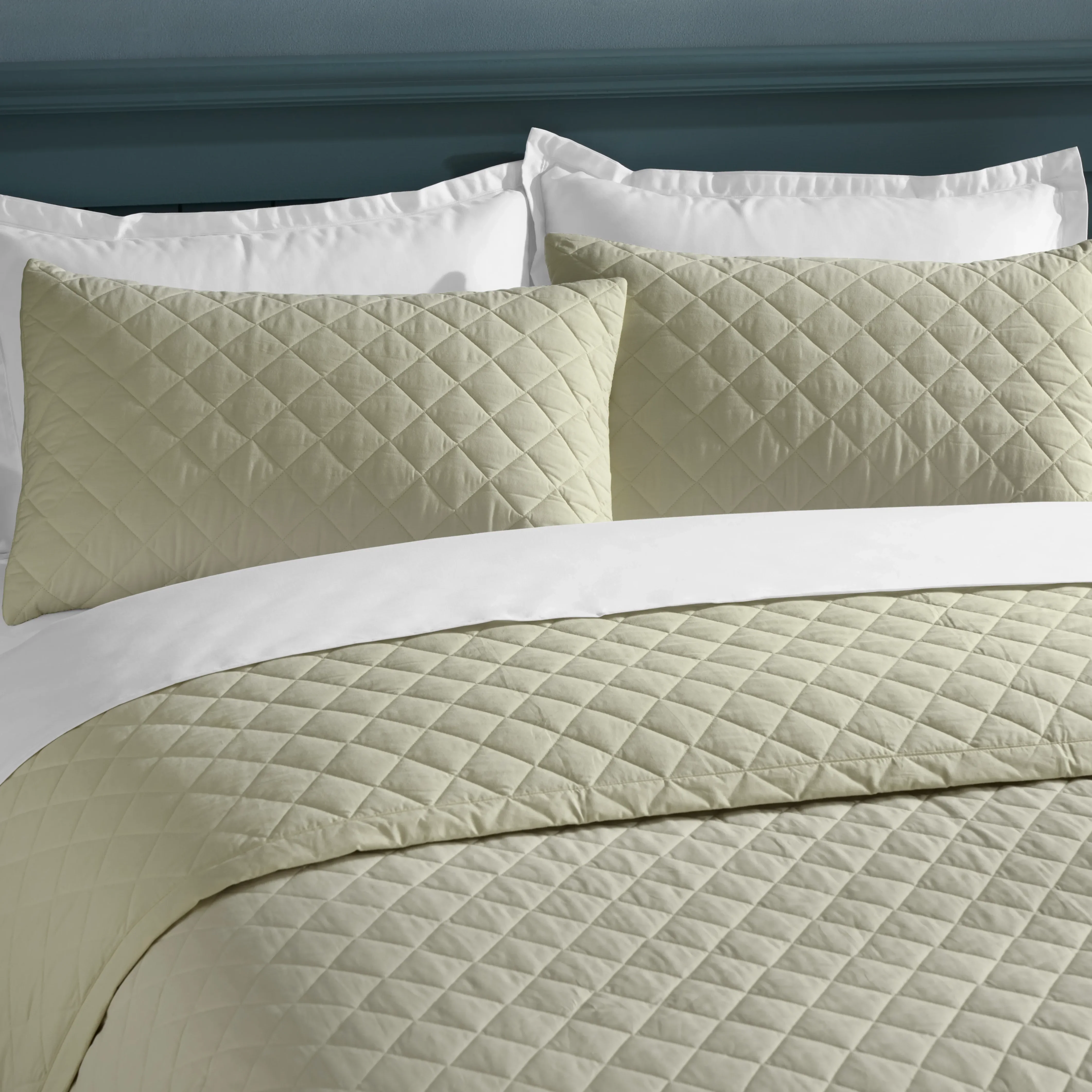 Nuvola | Luxurious Solid Dyed Diamond Quilted Cotton Bedcover Set - Image 17