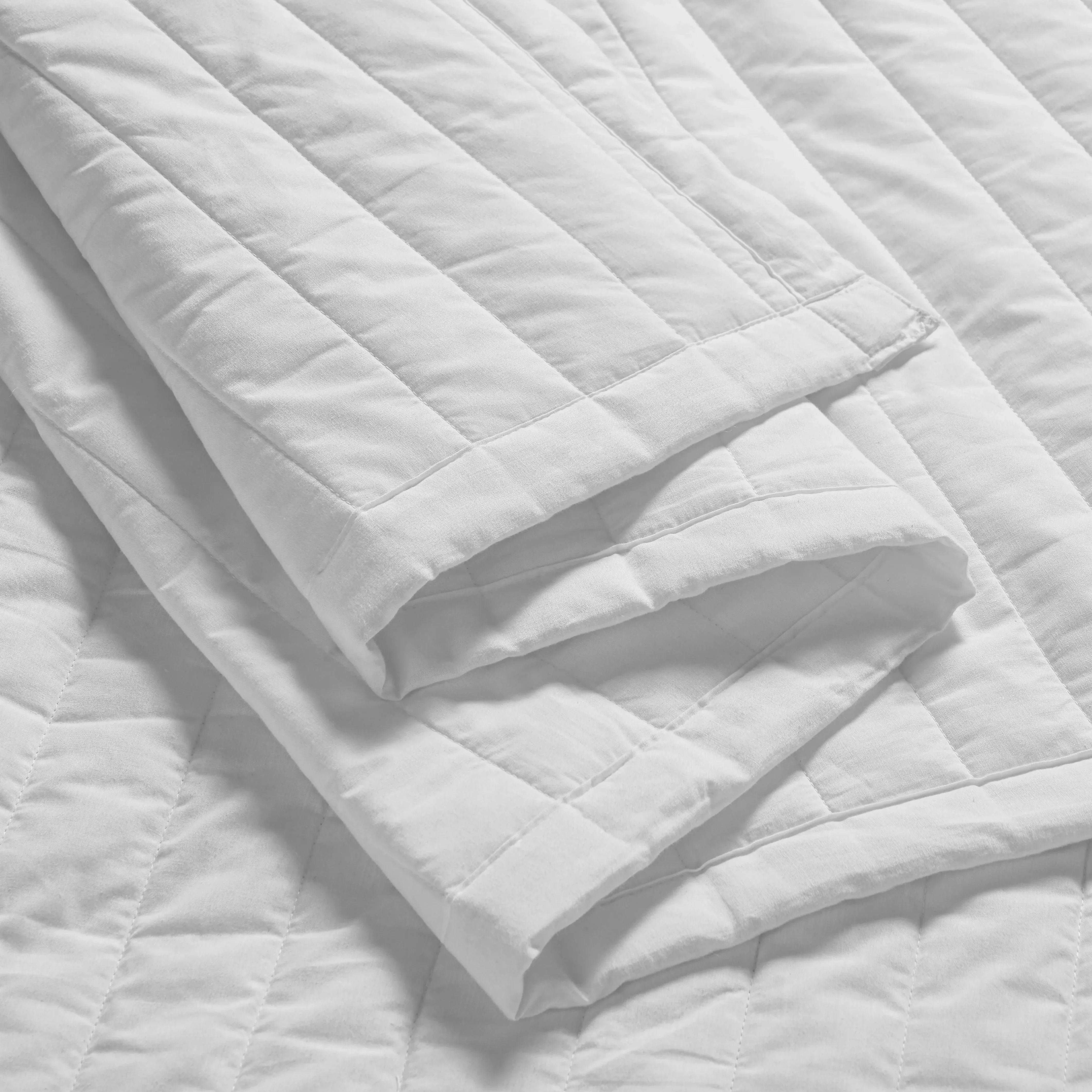 Nuvola | Luxurious Solid Dyed Straight Quilted Cotton Bedcover Set - Image 6