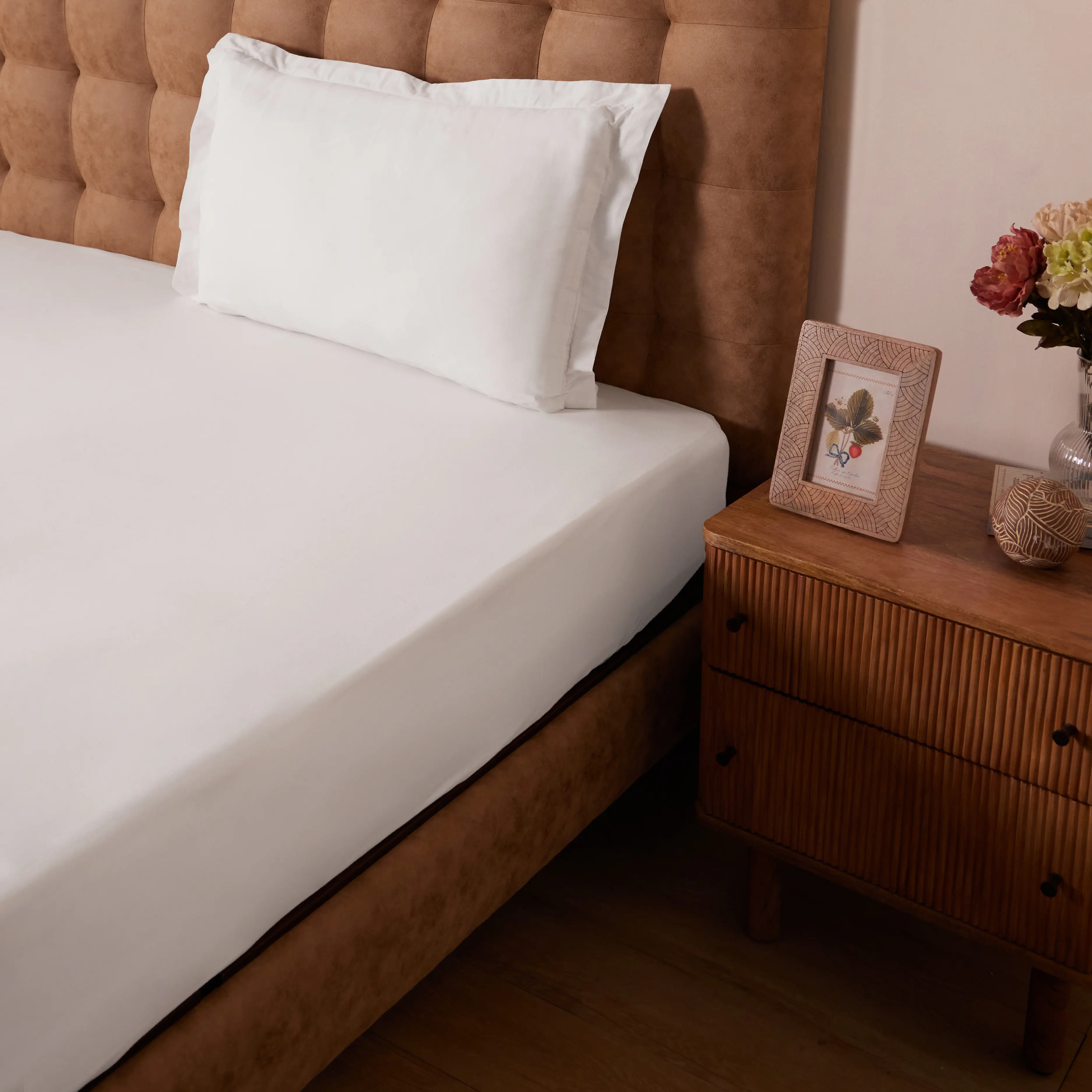 Paleto | Everyday Hues Solid Dyed Cotton Bedsheet Set-White