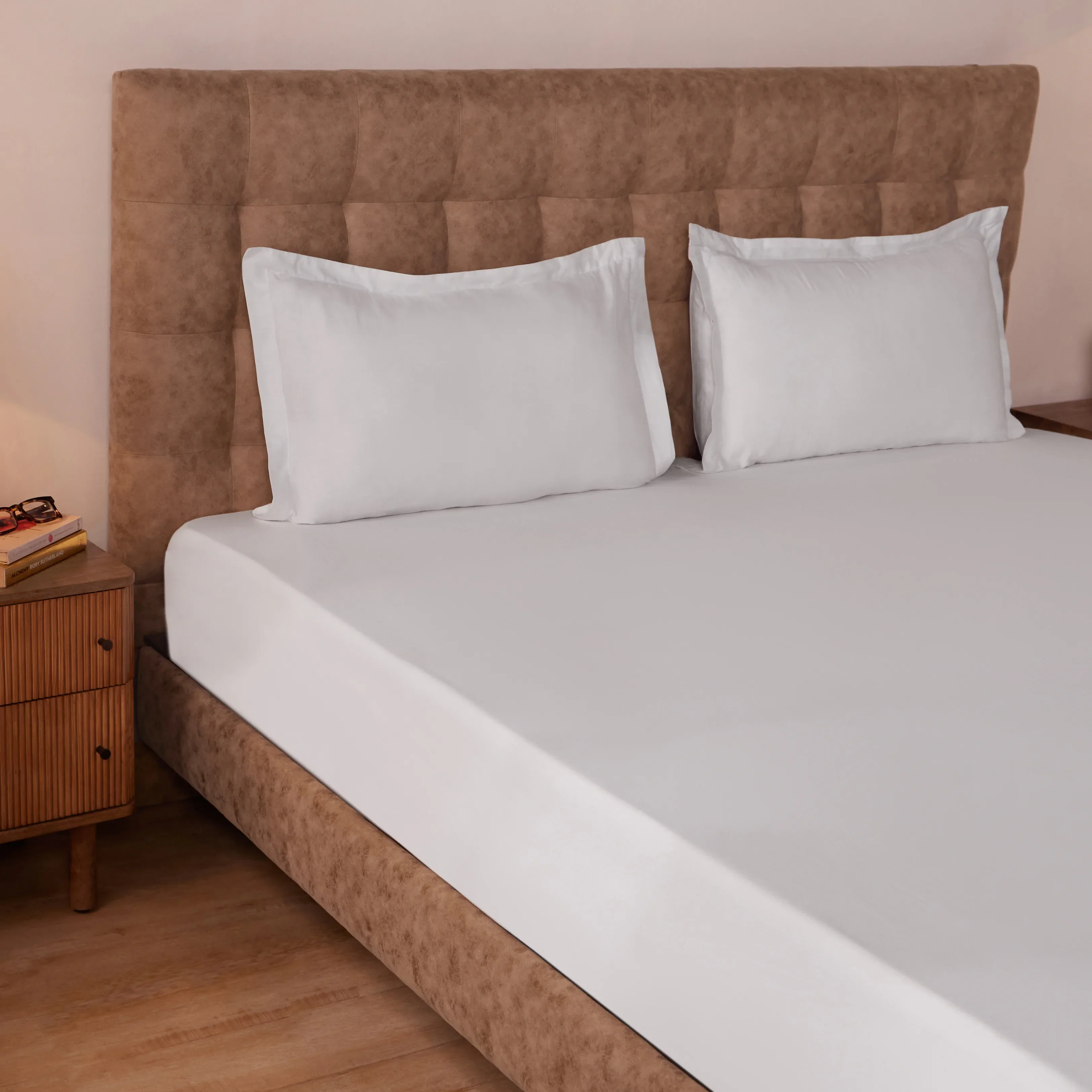 Paleto | Everyday Hues Solid Dyed Cotton Bedsheet Set-White - Image 11