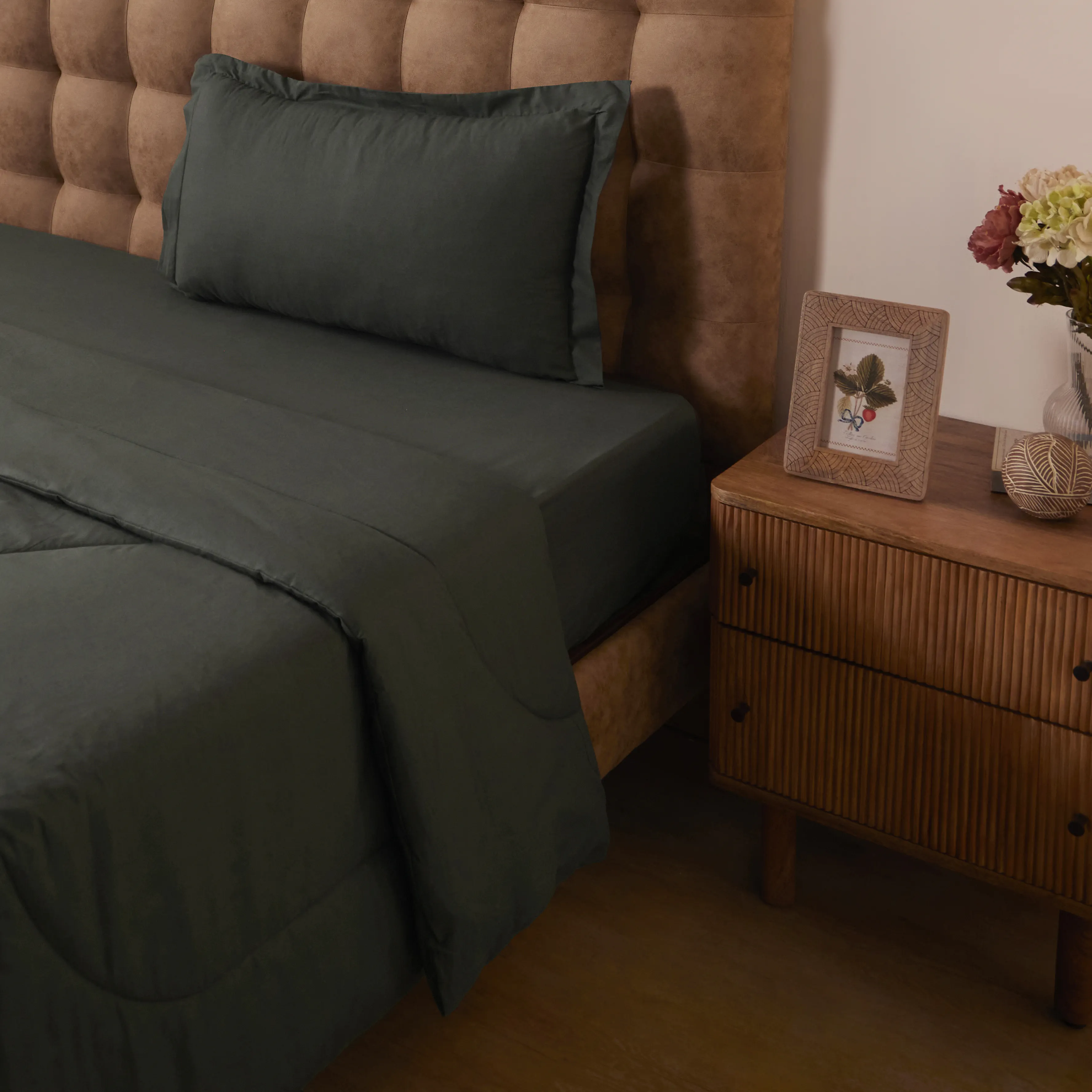 Paleto | Everyday Hues Cotton Solid Dyed 120GSM Comforter-Dark Grey