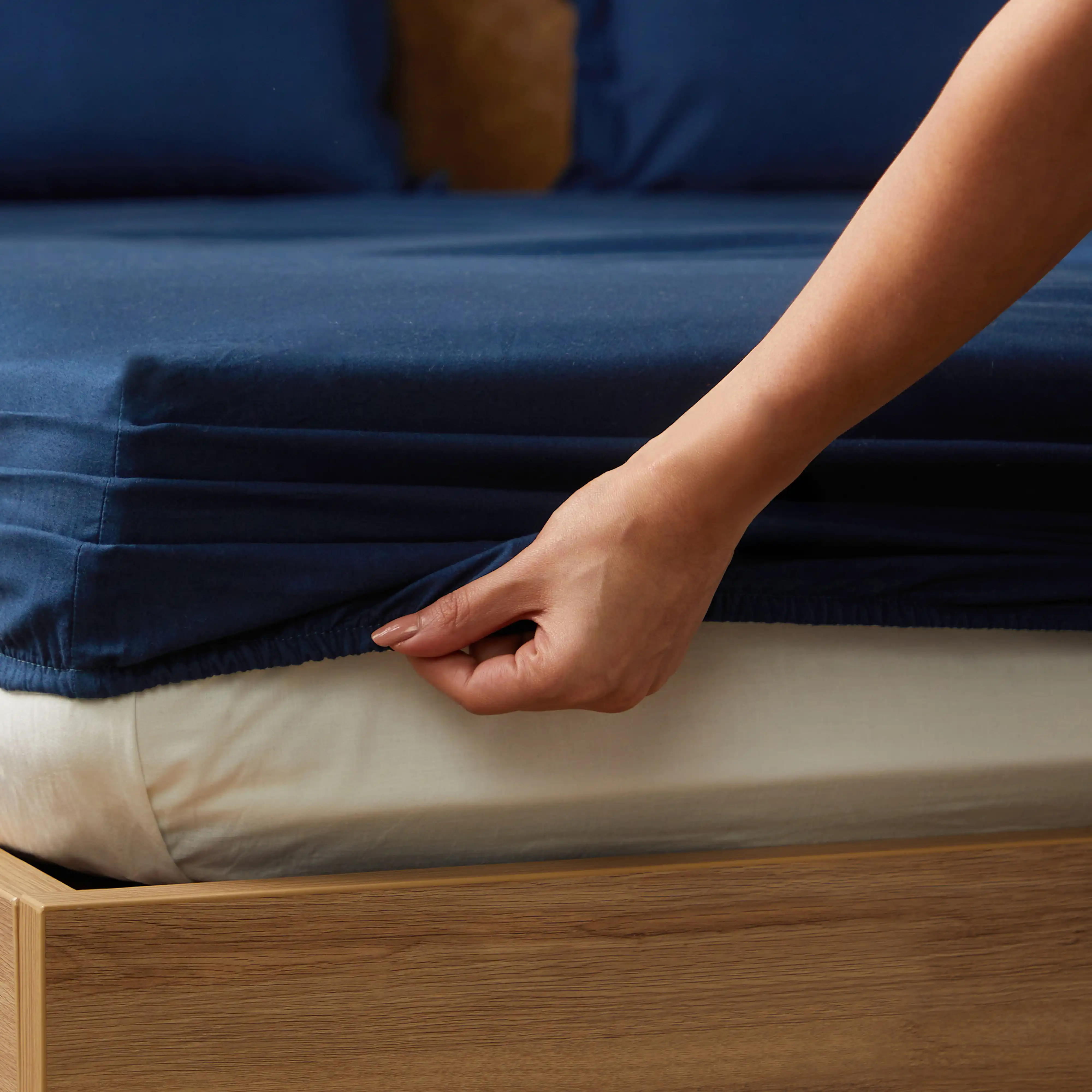 Paleto | Everyday Hues Solid Dyed Cotton Fitted Sheet Set-Navy - Image 11