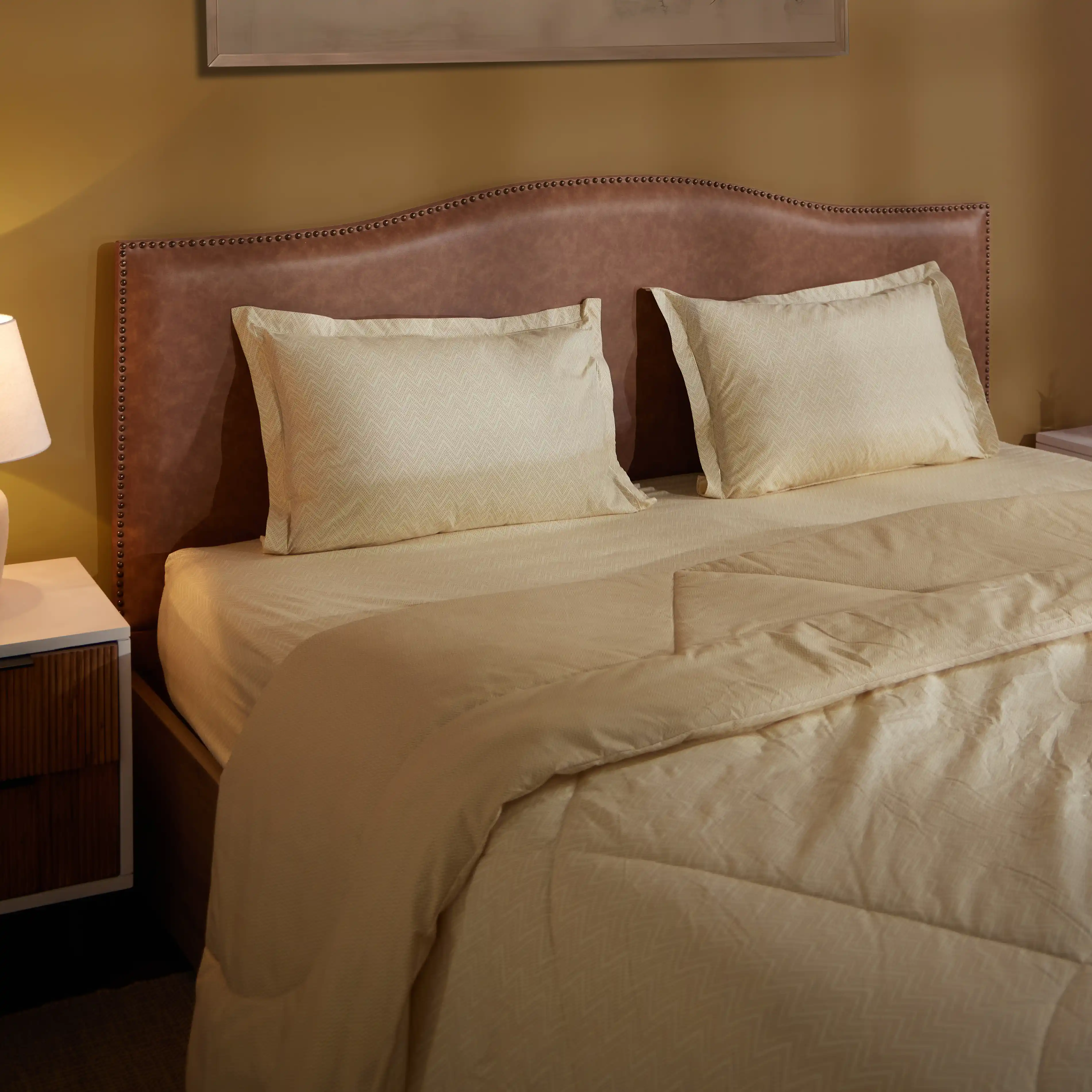 Threadscapes | Woven Textured Printed 120GSM Reversible Comforter-Beige