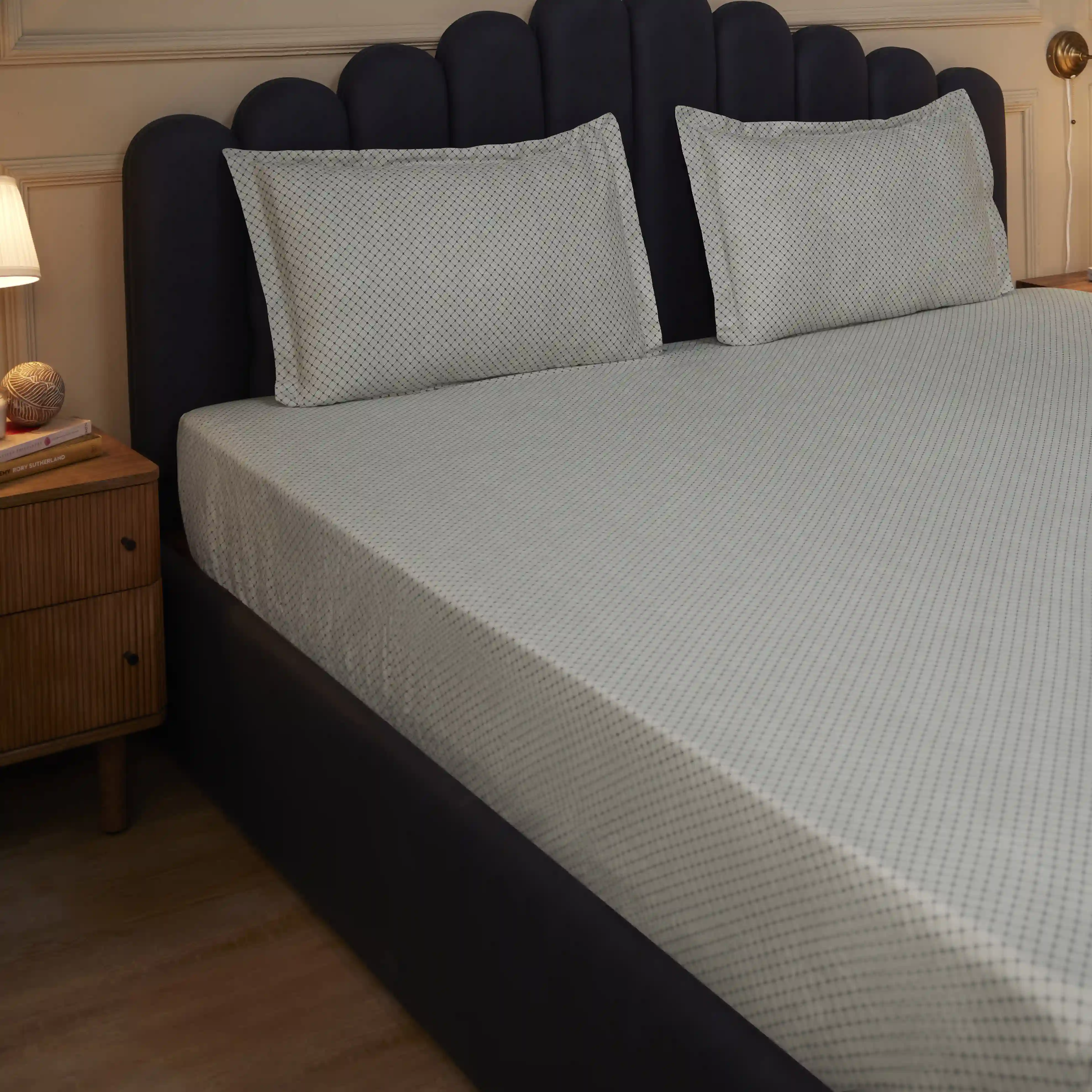 Yutori | 250TC Modern Micro Printed Cotton Bedsheet Set | Pillow Cover with Merrow Hem Treatment - Image 16